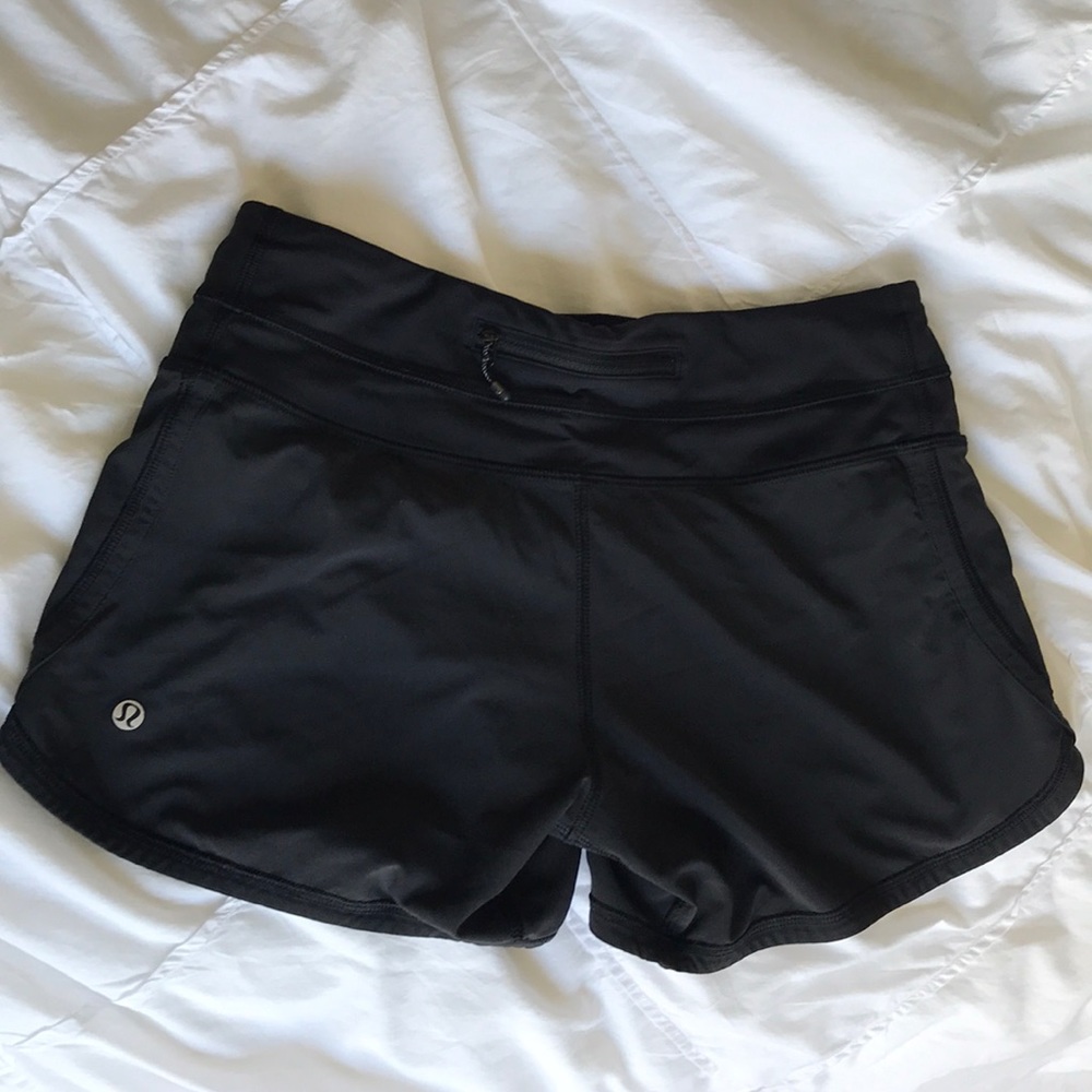 Lululemon Speed Up Shorts - Black - Size 4